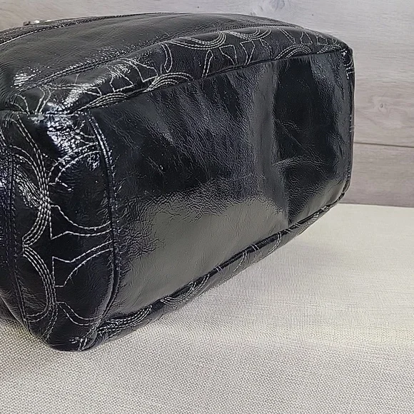 Coach Signature Black Patent Leather Tote Diaper Bag  F19256 - Picture 6 of 15